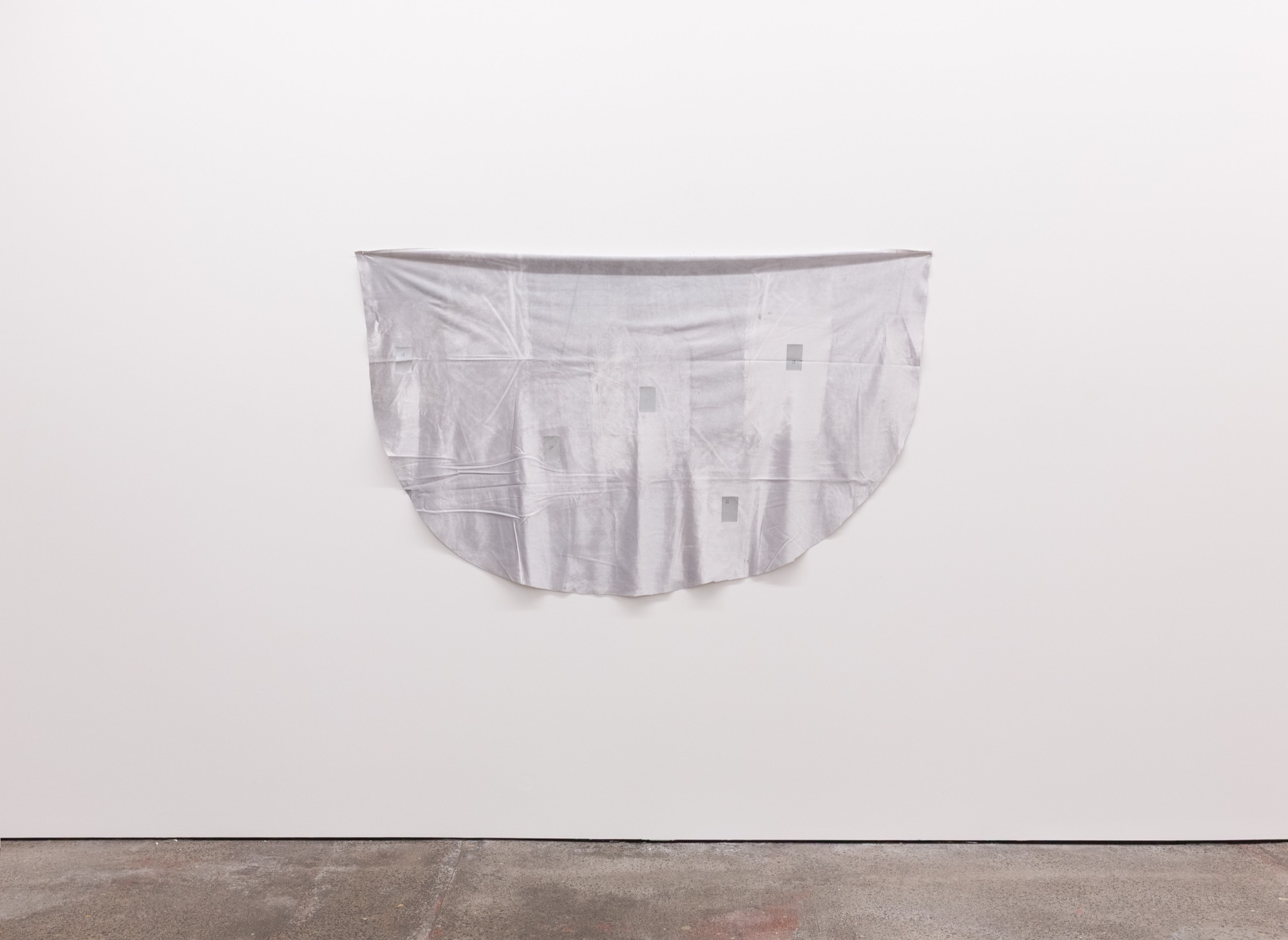 Cut Circle | 2025 | permanent marker, heat foil on synthetic velvet | 115 x 170 cm | https://sumer.nz/exhibitions/73-martyn-reynolds-arch/overview/