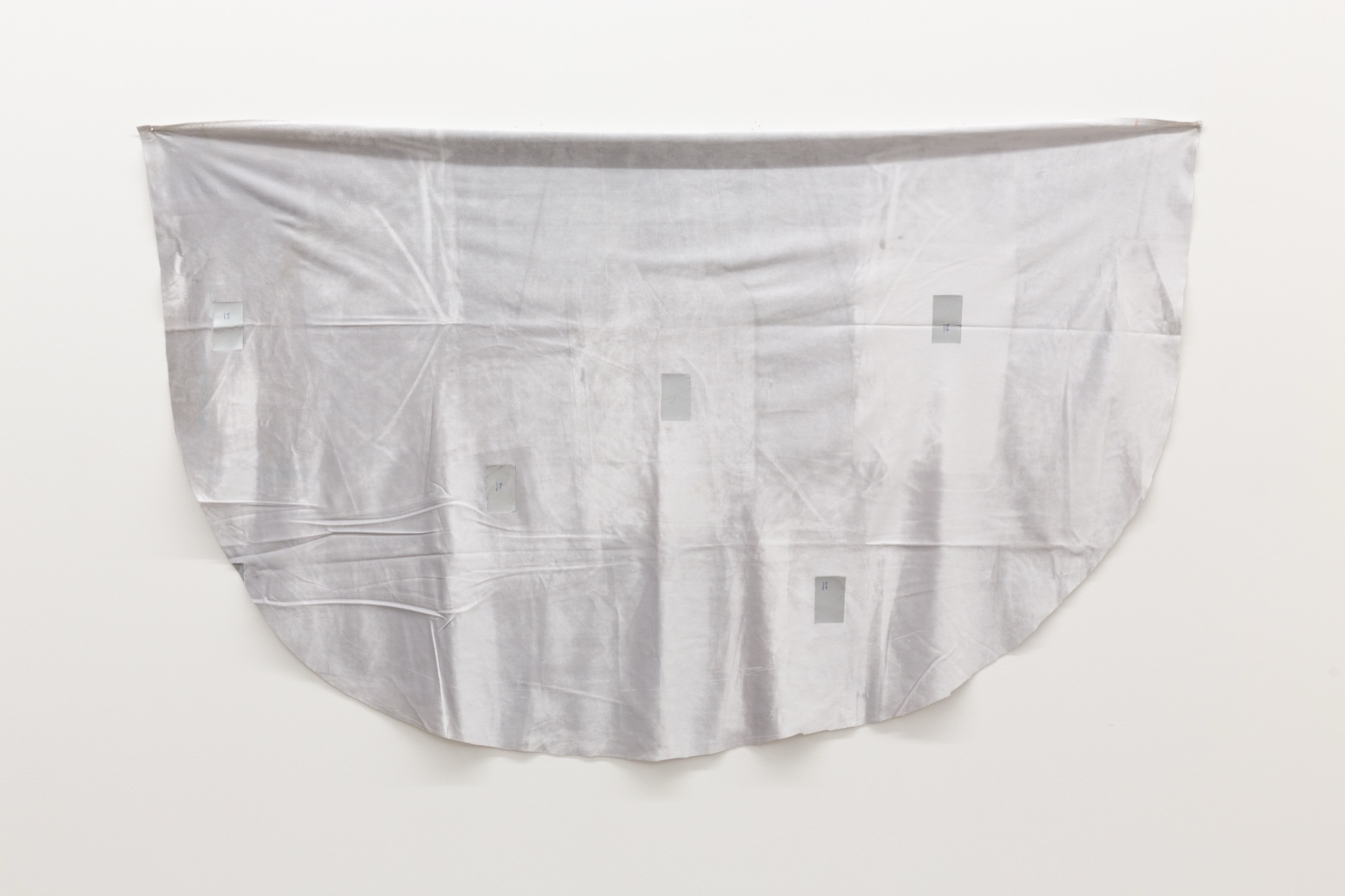 Cut Circle | 2025 | permanent marker, heat foil on synthetic velvet | 115 x 170 cm | https://sumer.nz/exhibitions/73-martyn-reynolds-arch/overview/