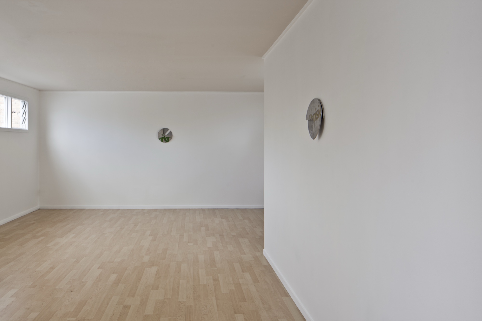 Letting go, holding back | exhibition view | Gloria Knight, Auckland | 2012 | https://www.artsdiary.co.nz/bt9/379/1.html