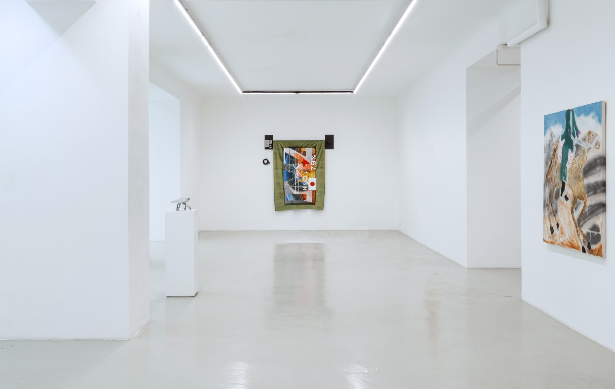Tiefe Kirschen | exhibition view (with work by Myles Starr) | Galerie Kandlhofer, Vienna | 2017 | https://www.kandlhofer.com/de/exhibitions/49-group-exhibition-i-tiefe-kirschen/