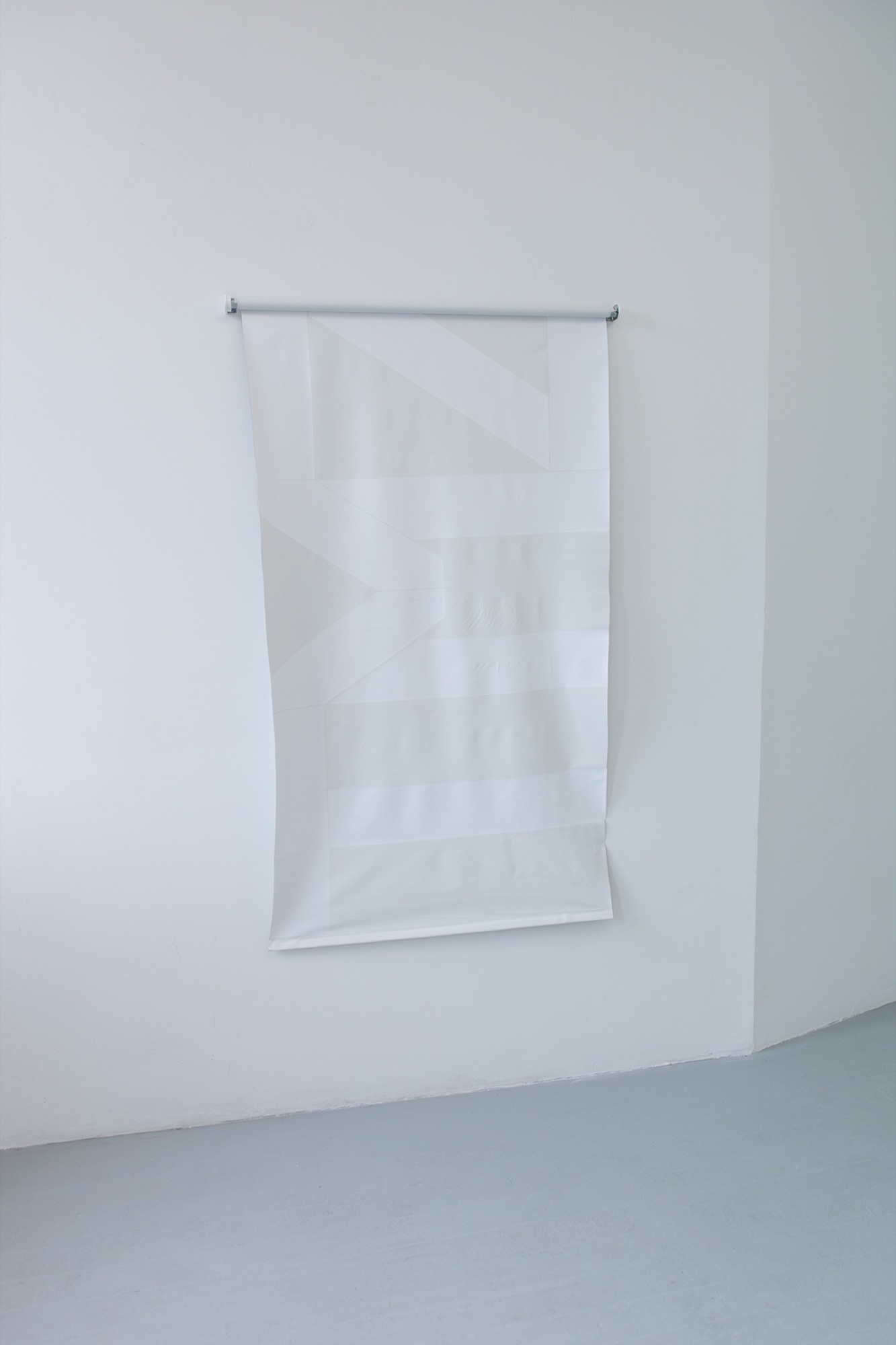 TMZ | 2016 | heat foil on ikea roller blind | 200 x 100 cm | https://www.sydneysydney.net/martyn-reynolds
